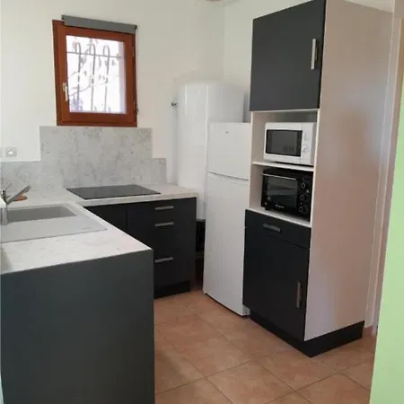 Les Bleuets Apartmán Salavas
